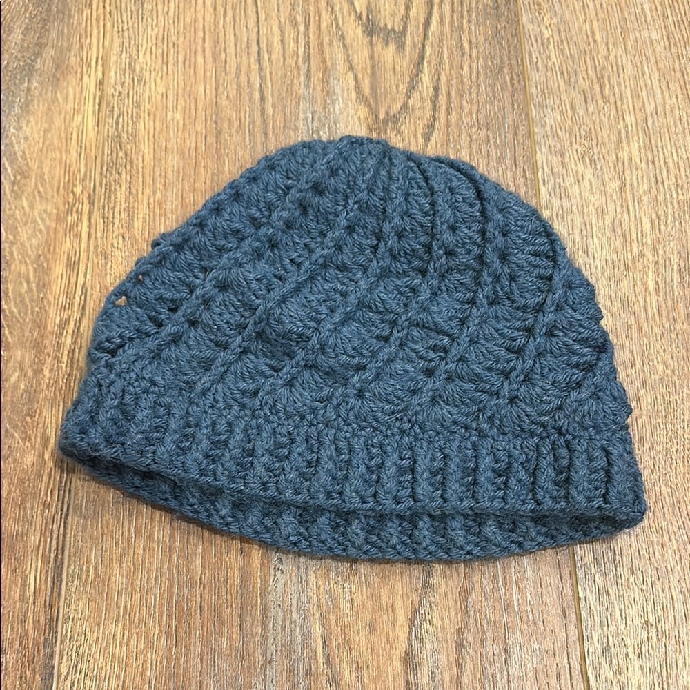 💚Chunky Knit Beanie in Navy💚